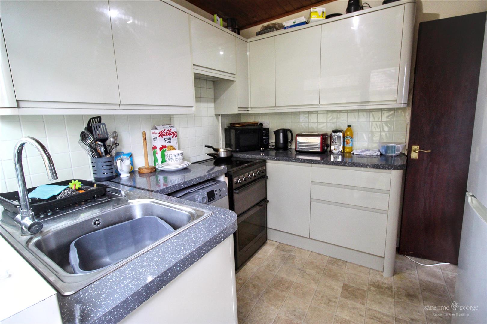 Colyton Way, Purley On Thames, Reading
